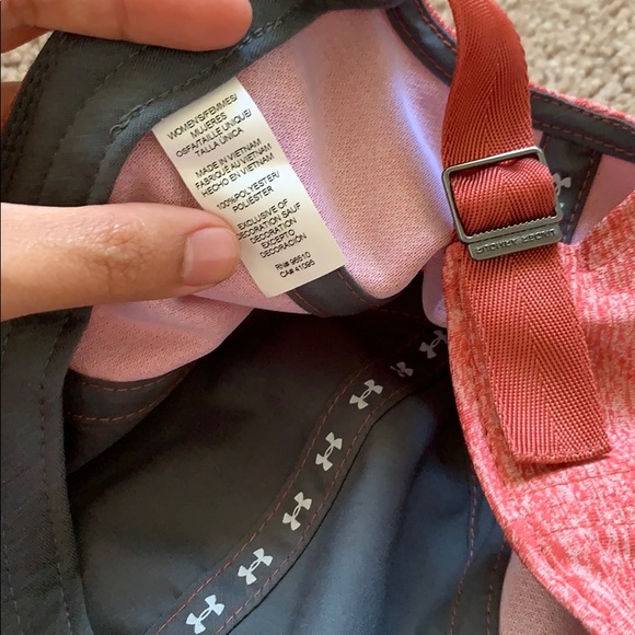 Women's UA Microthread Twist Renegade Cap - Picture 4 of 5